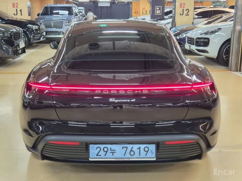 Porsche Taycan