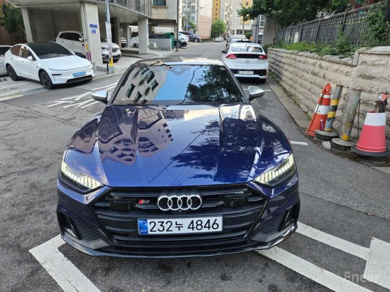 Audi S7