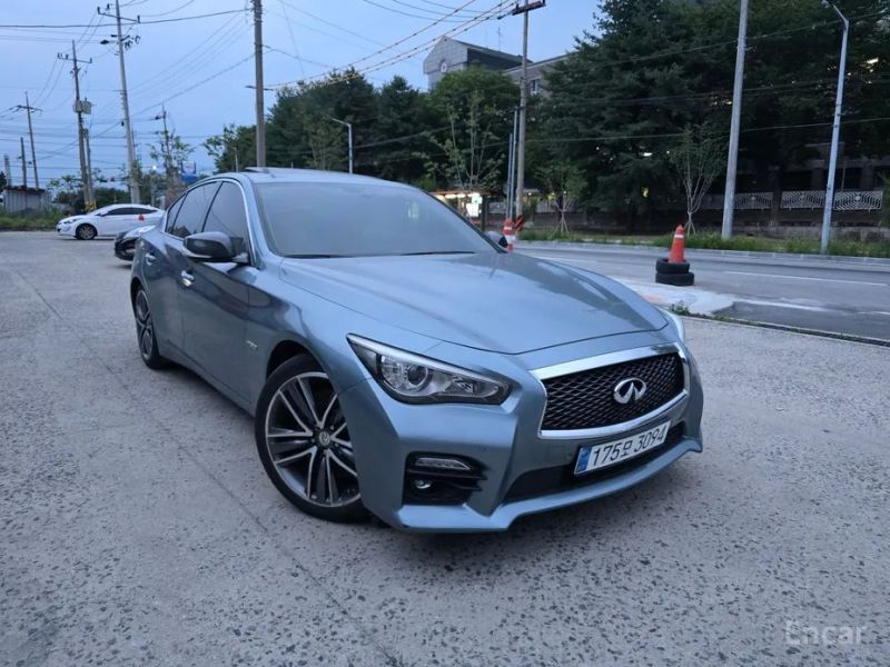 Infiniti Q50