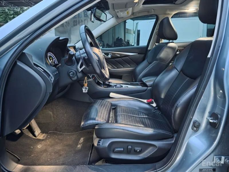Infiniti Q50