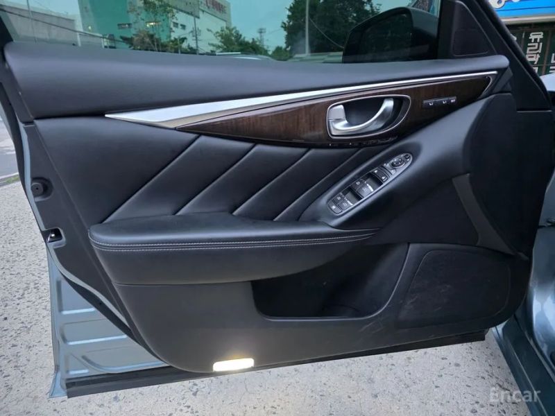 Infiniti Q50