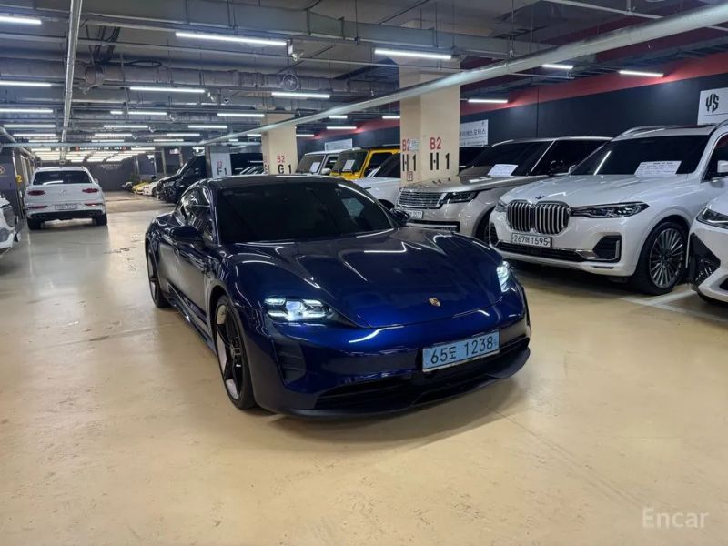 Porsche Taycan