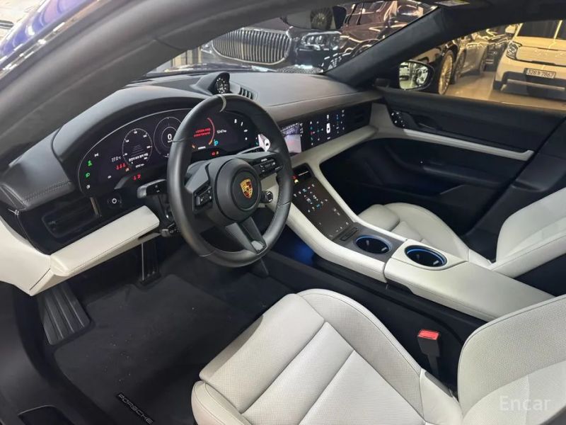 Porsche Taycan