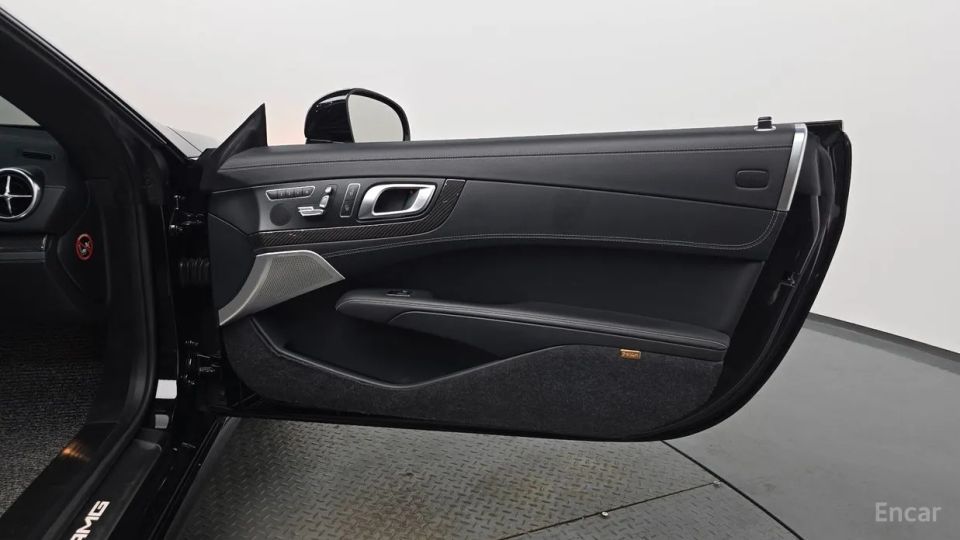 Mercedes-Benz SL-Class