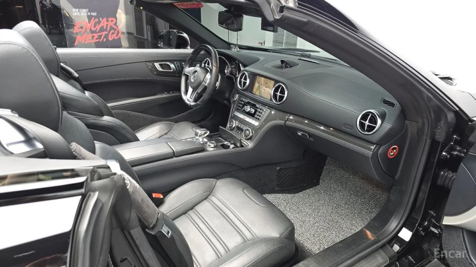 Mercedes-Benz SL-Class
