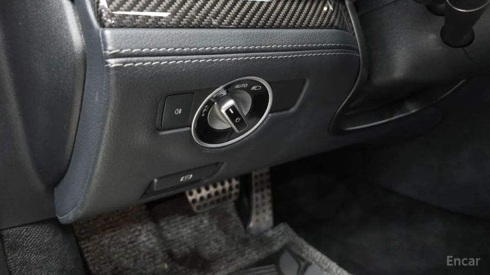 Mercedes-Benz SL-Class
