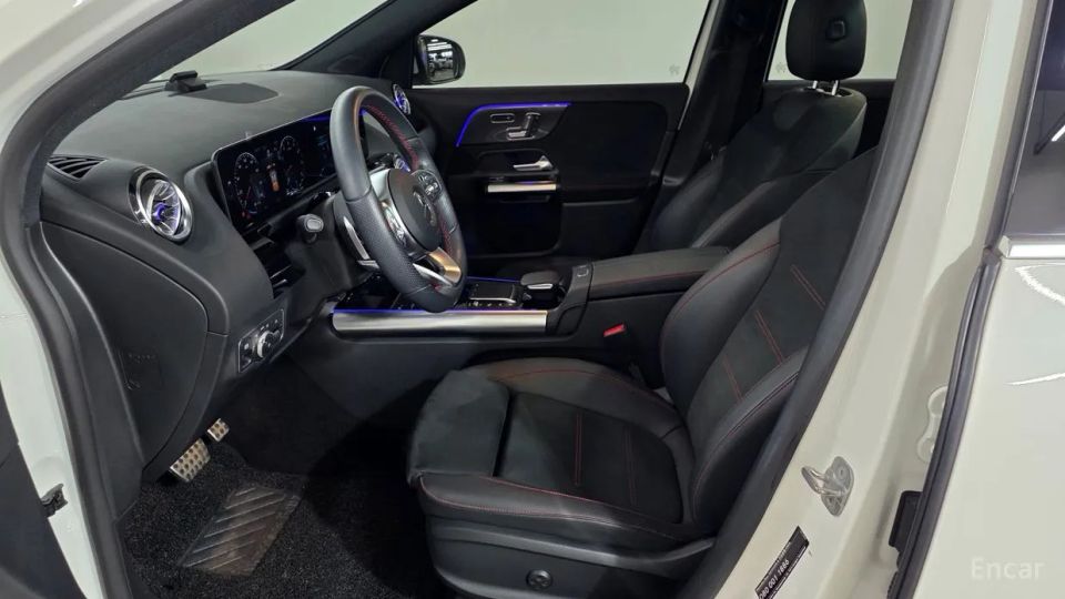 Mercedes-Benz GLA-Class