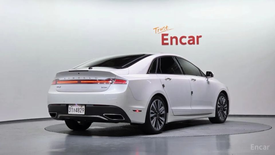Lincoln MKZ