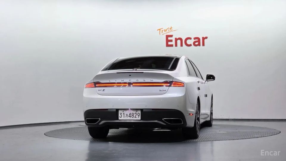 Lincoln MKZ