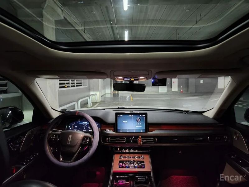 Lincoln Aviator