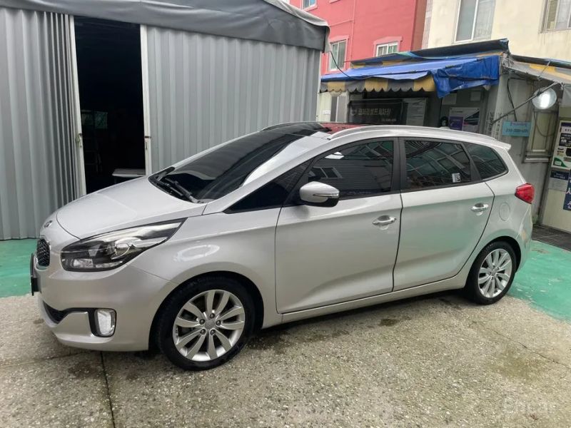 Kia Carens