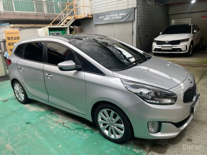 Kia Carens
