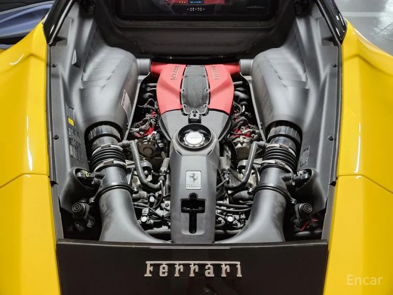 Ferrari F8