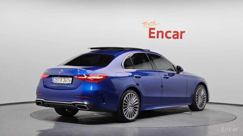 Mercedes-Benz C-Class