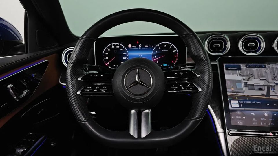 Mercedes-Benz C-Class