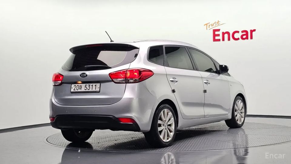 Kia Carens