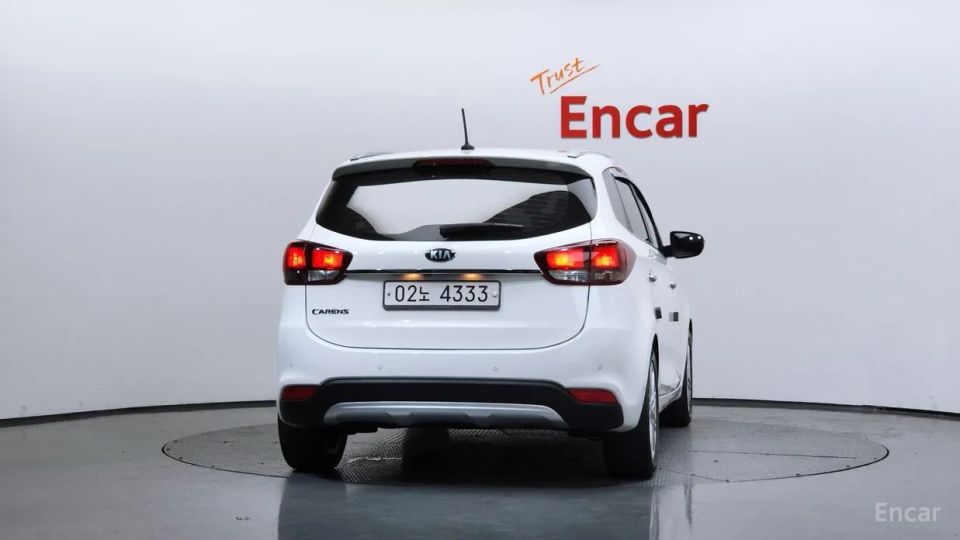 Kia Carens