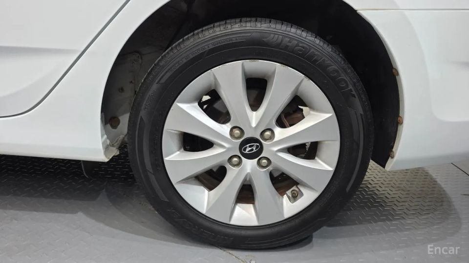 Hyundai Accent