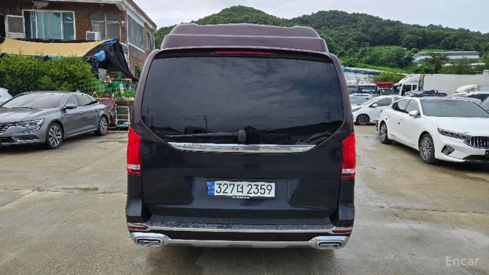 Mercedes-Benz V-Class
