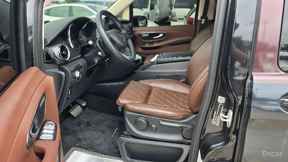 Mercedes-Benz V-Class