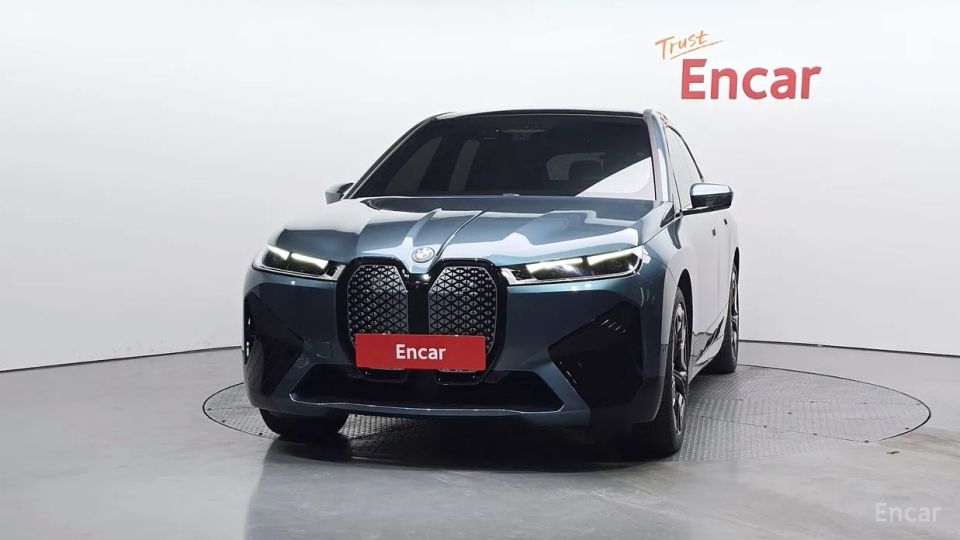 BMW ix