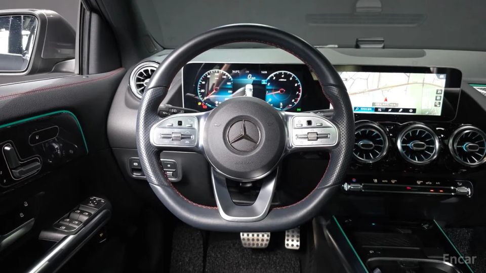 Mercedes-Benz GLA-Class