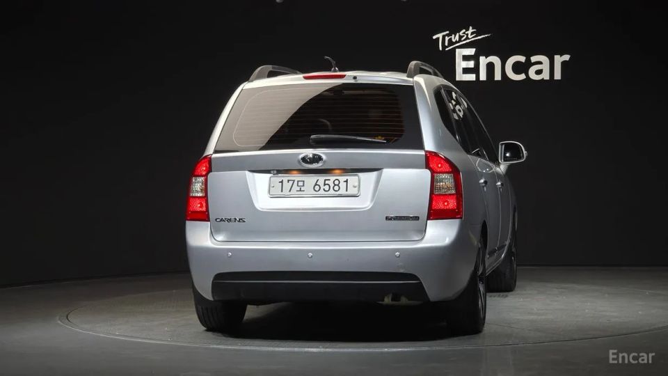 Kia Carens