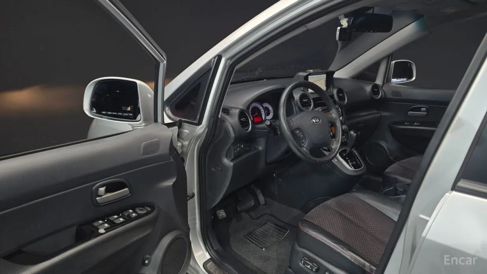 Kia Carens