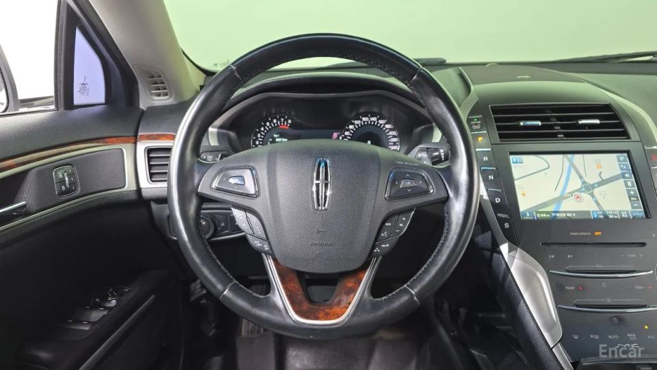 Lincoln MKZ