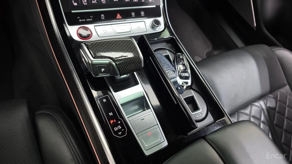 Audi S8