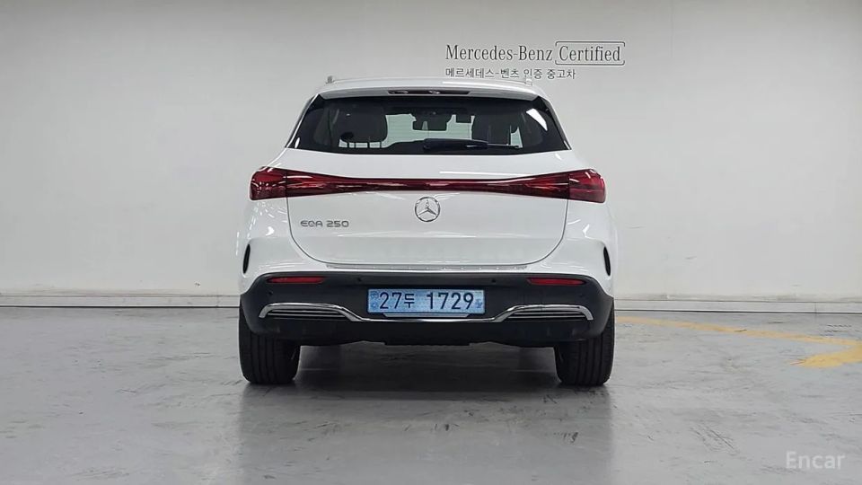 Mercedes-Benz EQA