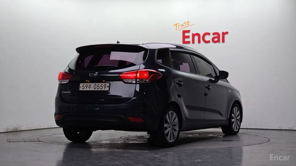 Kia Carens