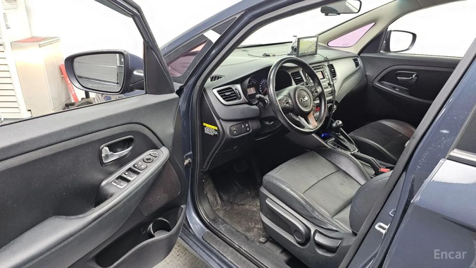 Kia Carens