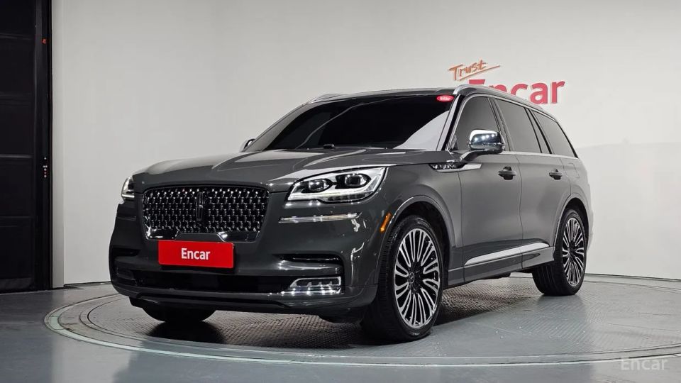 Lincoln Aviator