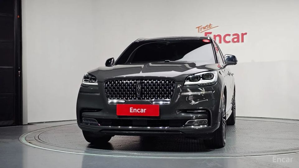Lincoln Aviator