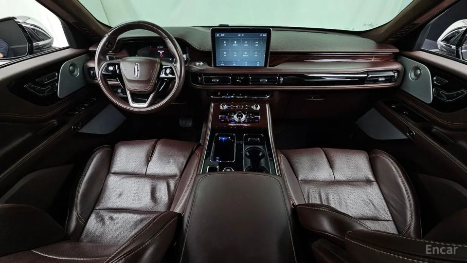 Lincoln Aviator