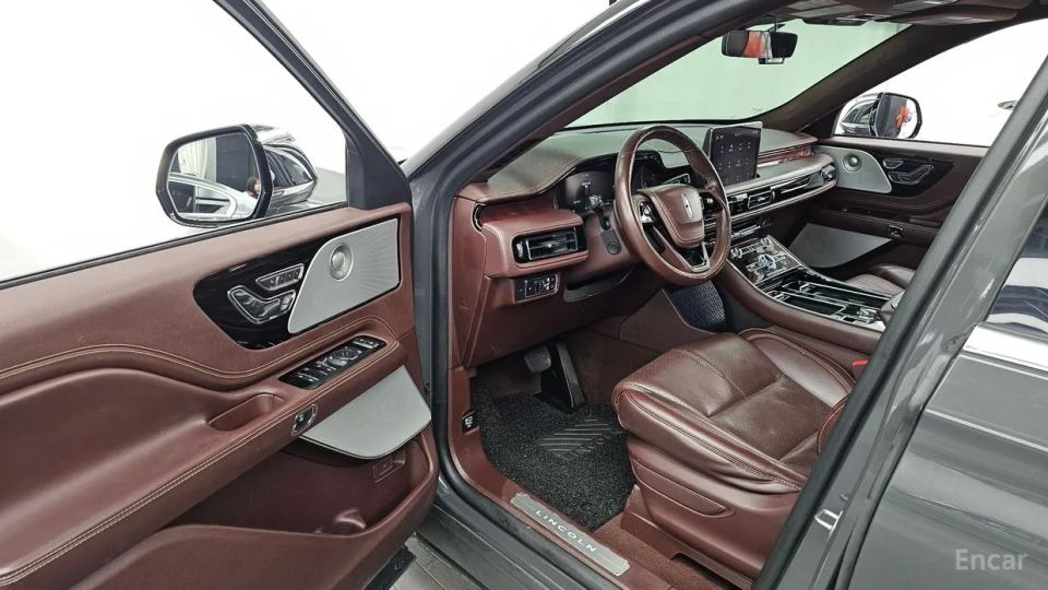 Lincoln Aviator