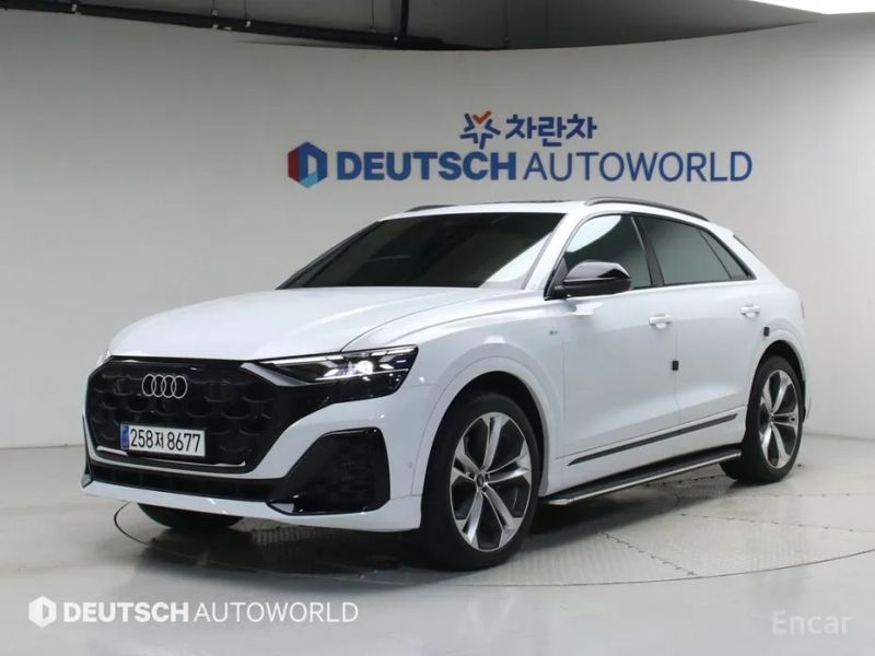 Audi Q8