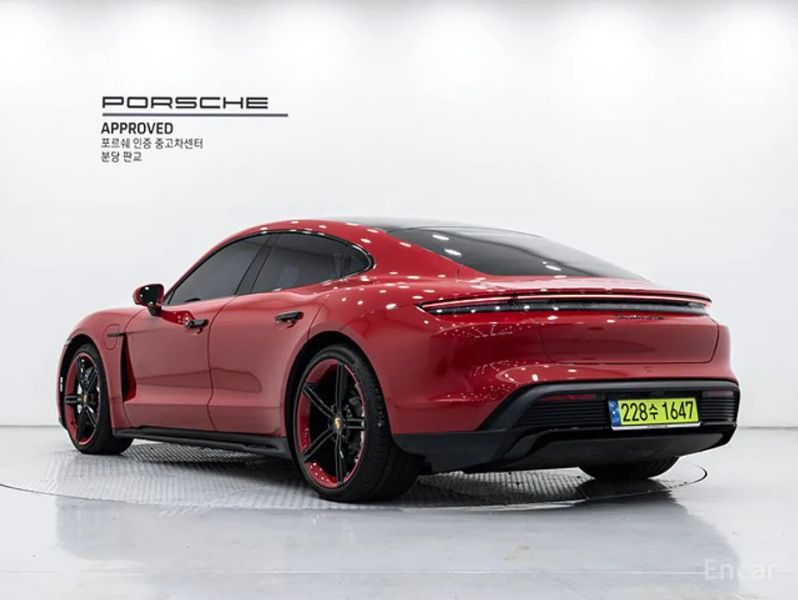 Porsche Taycan