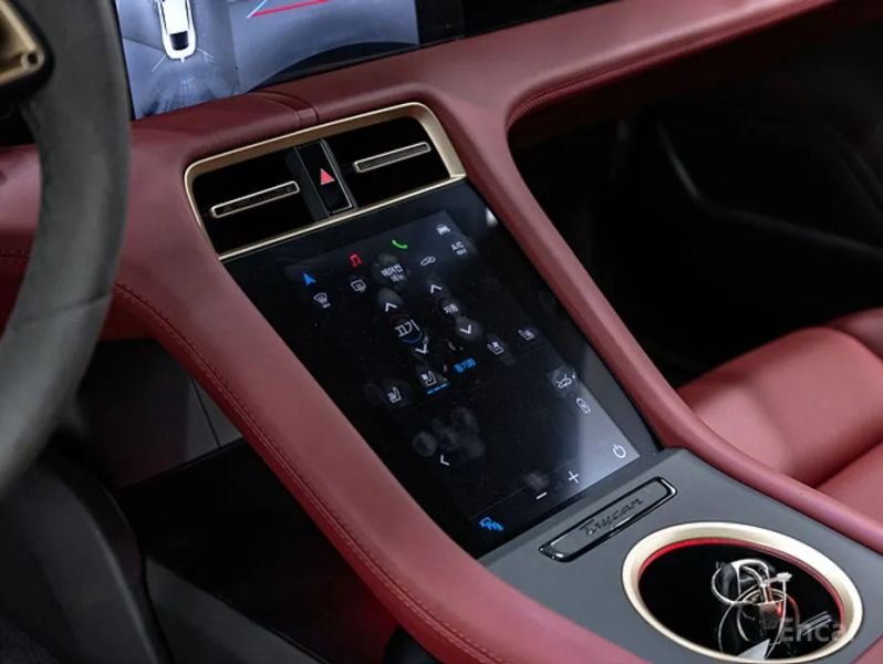 Porsche Taycan