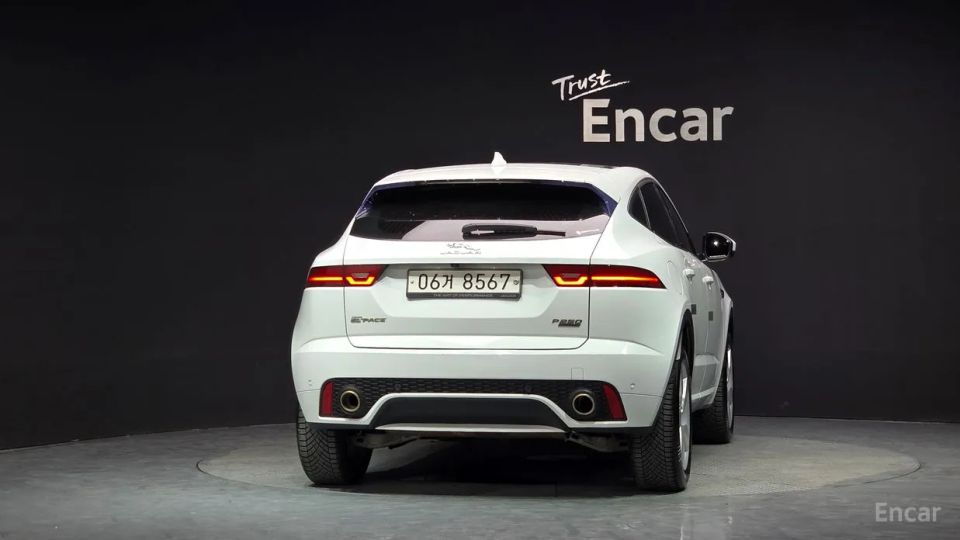 Jaguar E-PACE