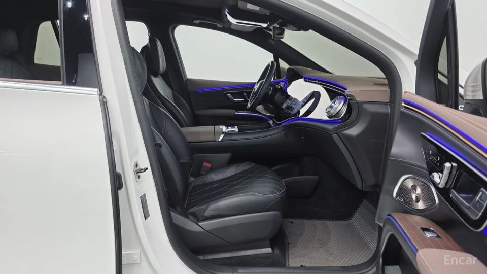 Mercedes-Benz EQS