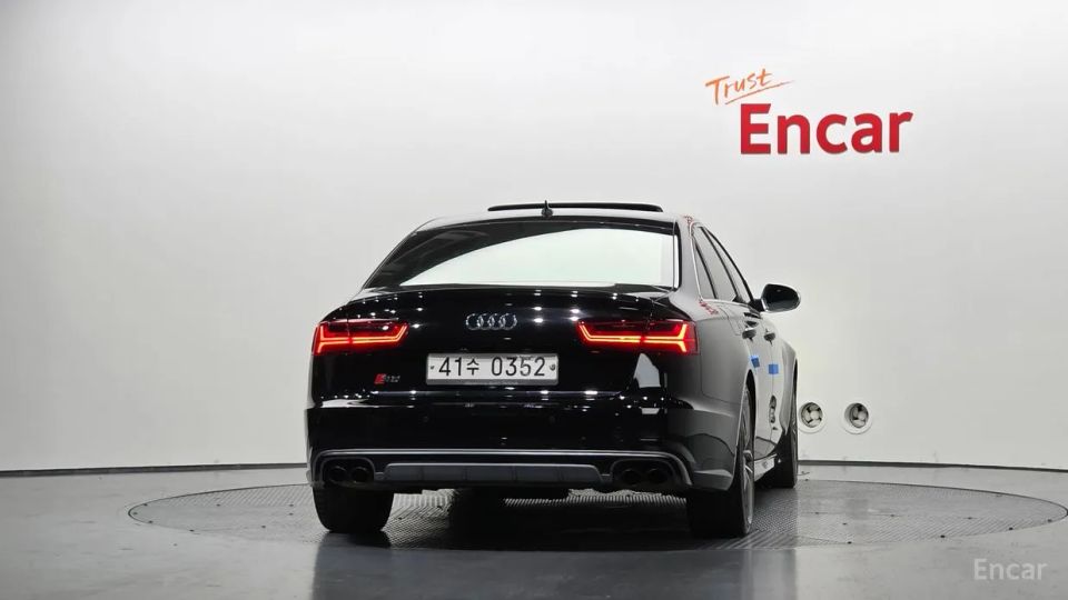 Audi S6