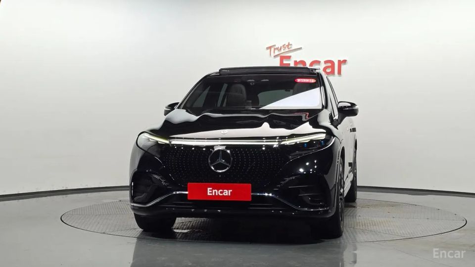 Mercedes-Benz EQS