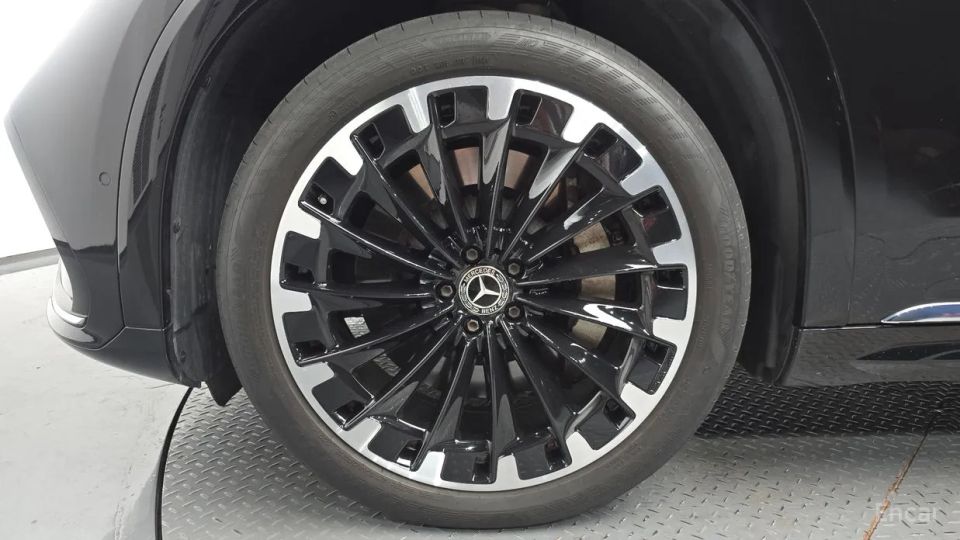 Mercedes-Benz EQS