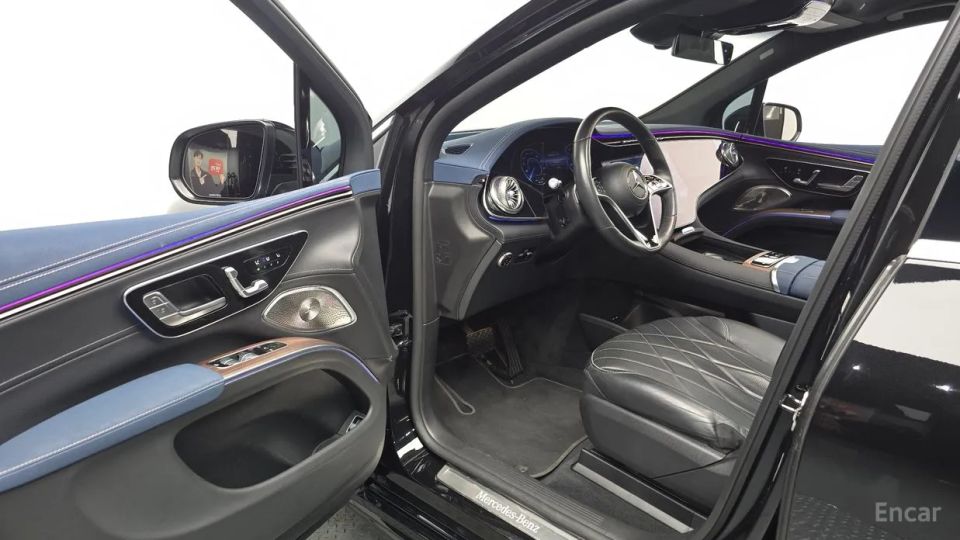 Mercedes-Benz EQS