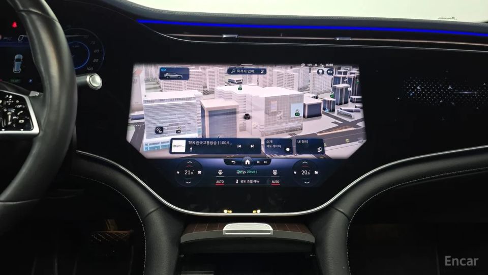 Mercedes-Benz EQS