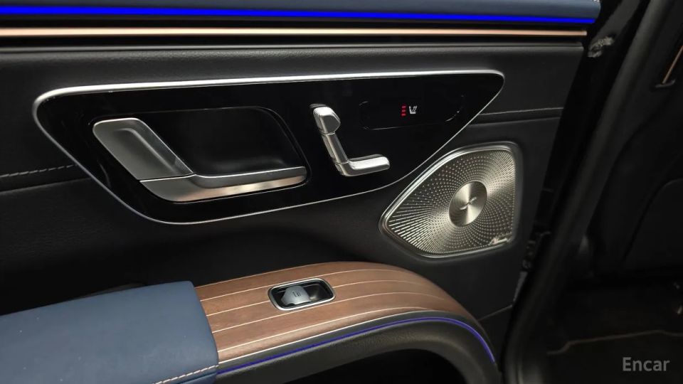 Mercedes-Benz EQS