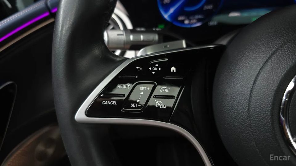 Mercedes-Benz EQS