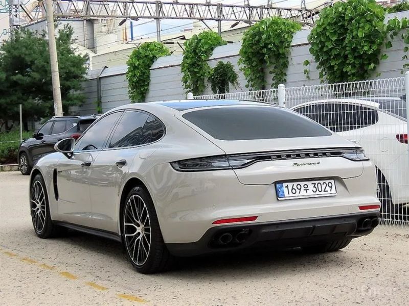 Porsche Panamera